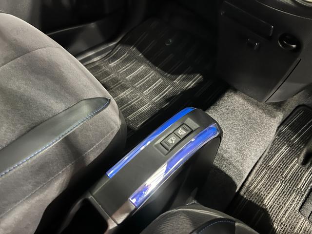 タントエグゼカスタムＲＳ　走行５６３２５キロ／車検整備付／ナビ／Ｂカメラ一年保証・走行距離無制限　フルセグナビ　バックカメラ　Ｂｌｕｅｔｏｏｔｈ　ＨＩＤヘッドライト　アイドリングストップ　ベンチシート（埼玉県）の中古車