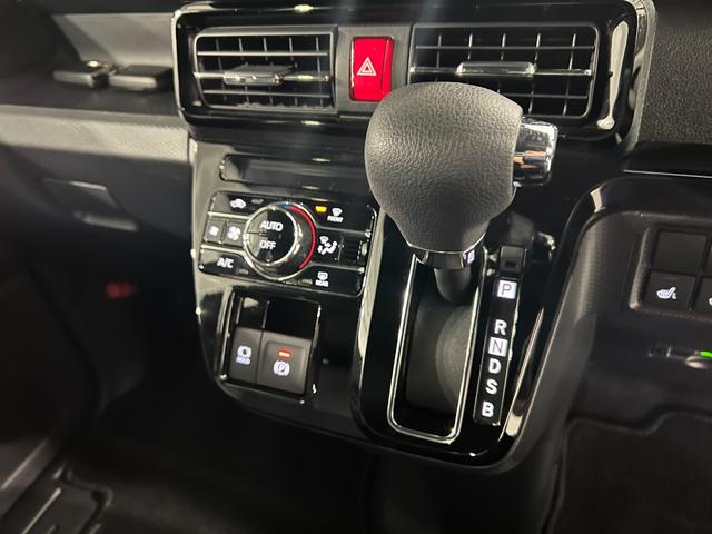タントカスタムX 走行11650キロ/純正9インチDA/ドラレコ1年保証距離無制限 走行距離11650キロ 純正ディスプレイオーディオ バックカメラ ブルートゥース ドラレコ 純正マット サイドエアバッグ LEDヘッドランプ アイドリングストップ シートヒーター(埼玉県)の中古車