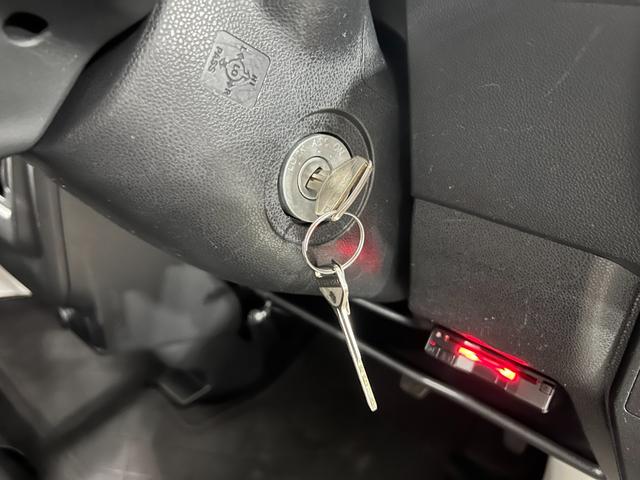 ハイゼットカーゴスペシャル 走行12432キロ/ナビ/ドラレコ/ETC一年保証・走行距離無制限 タイヤ4本交換 ワンセグナビ Bluetooth ドラレコ ETC オートライト アイドリングストップ(埼玉県)の中古車