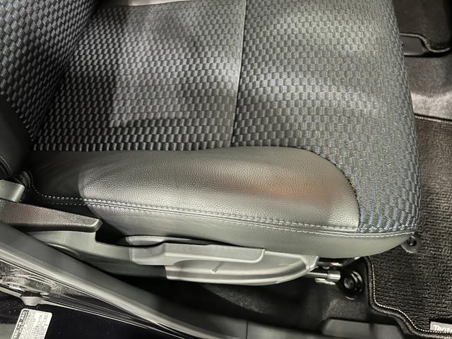 タントカスタムX 走行2307キロ/4WD/ナビ/全周囲カメラ一年保証・走行距離無制限 フルセグナビ Bluetooth 全周囲カメラ ドラレコ ETC クリアランスソナー オートライト LEDヘッドライト シートヒーター 両側電動スライドドア(埼玉県)の中古車