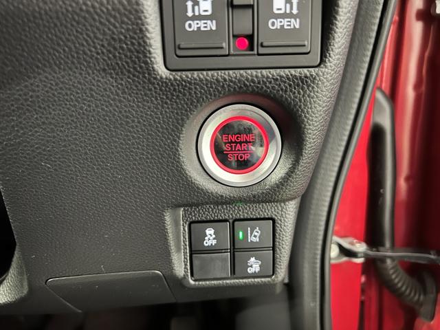 N−BOXカスタムG・EXターボホンダセンシング 走行37825キロ/ナビ1年保証距離無制限 走行距離37825キロ フルセグナビ バックカメラ ブルートゥース 純正マット サイドエアバッグ LEDヘッドランプ(埼玉県)の中古車