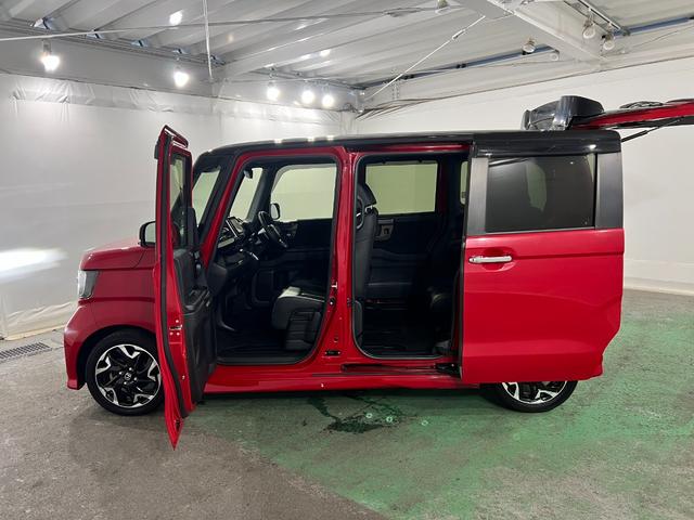 N−BOXカスタムG・EXターボホンダセンシング 走行37825キロ/ナビ1年保証距離無制限 走行距離37825キロ フルセグナビ バックカメラ ブルートゥース 純正マット サイドエアバッグ LEDヘッドランプ(埼玉県)の中古車