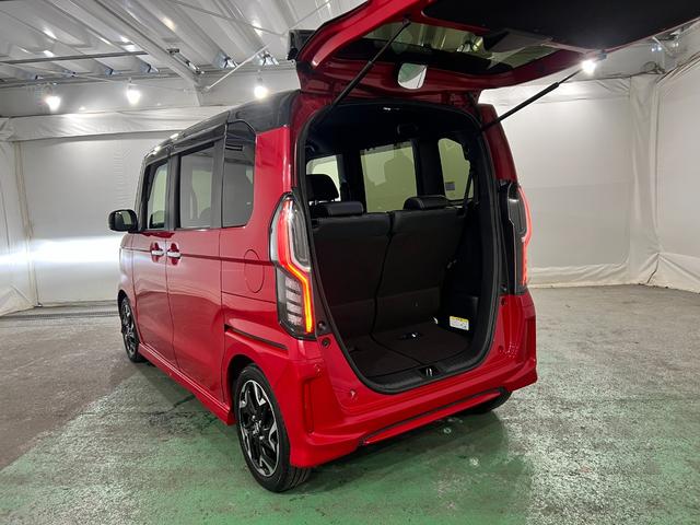 N−BOXカスタムG・EXターボホンダセンシング 走行37825キロ/ナビ1年保証距離無制限 走行距離37825キロ フルセグナビ バックカメラ ブルートゥース 純正マット サイドエアバッグ LEDヘッドランプ(埼玉県)の中古車