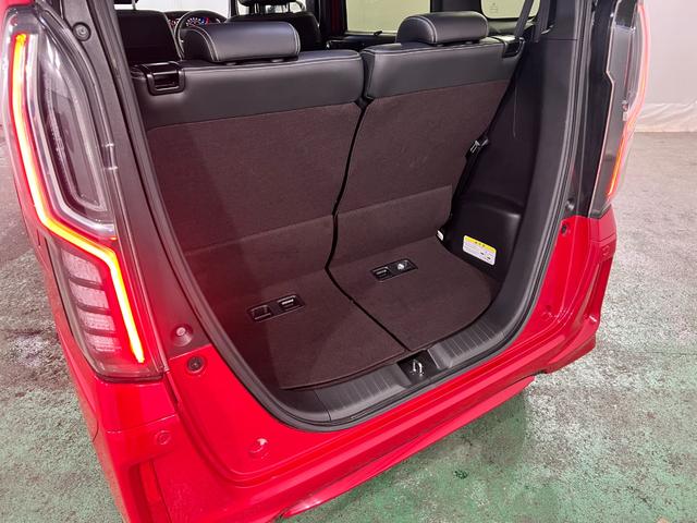 N−BOXカスタムG・EXターボホンダセンシング 走行37825キロ/ナビ1年保証距離無制限 走行距離37825キロ フルセグナビ バックカメラ ブルートゥース 純正マット サイドエアバッグ LEDヘッドランプ(埼玉県)の中古車