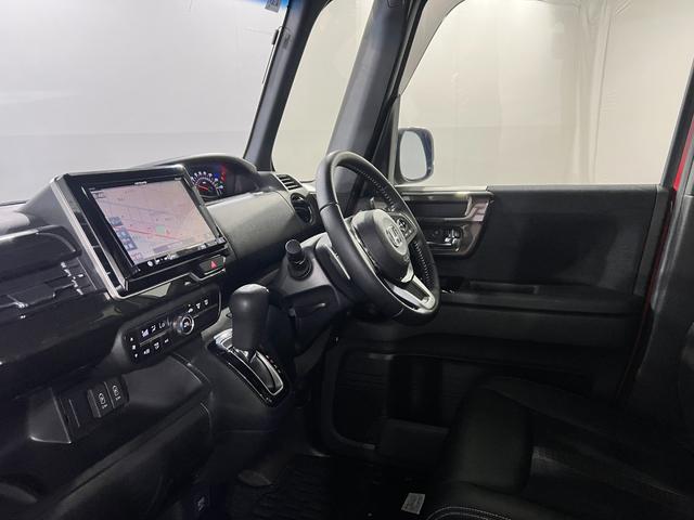 N−BOXカスタムG・EXターボホンダセンシング 走行37825キロ/ナビ1年保証距離無制限 走行距離37825キロ フルセグナビ バックカメラ ブルートゥース 純正マット サイドエアバッグ LEDヘッドランプ(埼玉県)の中古車