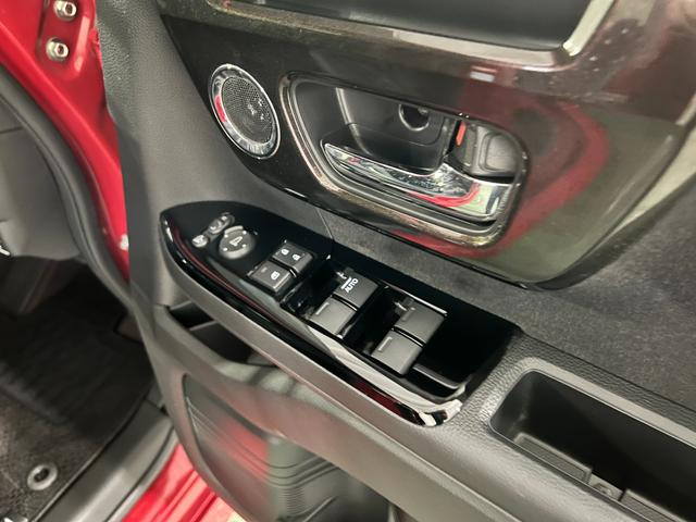 N−BOXカスタムG・EXターボホンダセンシング 走行37825キロ/ナビ1年保証距離無制限 走行距離37825キロ フルセグナビ バックカメラ ブルートゥース 純正マット サイドエアバッグ LEDヘッドランプ(埼玉県)の中古車