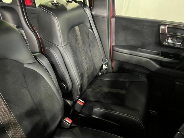 N−BOXカスタムG・EXターボホンダセンシング 走行37825キロ/ナビ1年保証距離無制限 走行距離37825キロ フルセグナビ バックカメラ ブルートゥース 純正マット サイドエアバッグ LEDヘッドランプ(埼玉県)の中古車