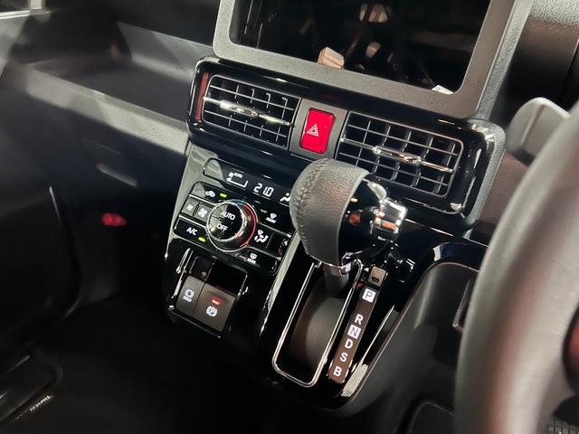 タントカスタムRS 走行33784キロ/LEDヘッドランプ/マット1年保証距離無制限 走行距離33784キロ 純正マット サイドエアバッグ LEDヘッドランプ アイドリングストップ シートヒーター 両側電動スライドドア オート格納式ドアミラー 電動パーキングブレーキ(埼玉県)の中古車