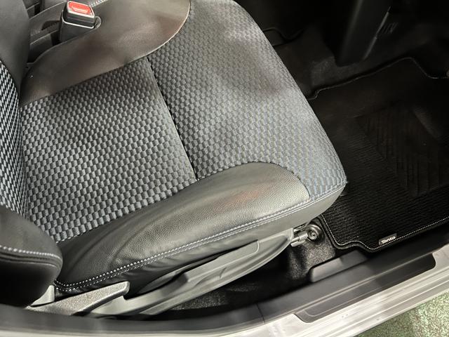 タントカスタムRS 走行33784キロ/LEDヘッドランプ/マット1年保証距離無制限 走行距離33784キロ 純正マット サイドエアバッグ LEDヘッドランプ アイドリングストップ シートヒーター 両側電動スライドドア オート格納式ドアミラー 電動パーキングブレーキ(埼玉県)の中古車