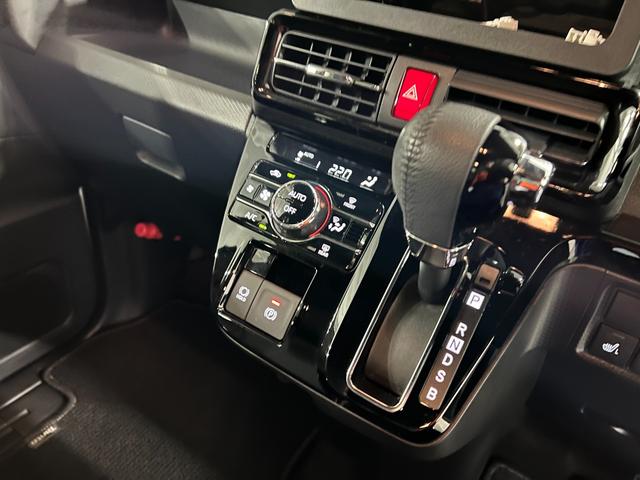 タントカスタムRS 雹害/走行34492キロ/LEDヘッドランプ1年保証距離無制限 走行距離34492キロ 純正マット サイドエアバッグ LEDヘッドランプ アイドリングストップ シートヒーター 両側電動スライドドア オート格納式ドアミラー 電動パーキングブレーキ(埼玉県)の中古車