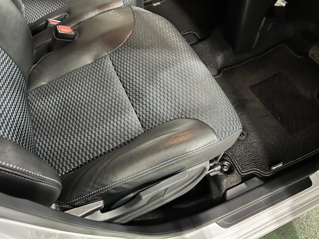 タントカスタムRS 雹害/走行34492キロ/LEDヘッドランプ1年保証距離無制限 走行距離34492キロ 純正マット サイドエアバッグ LEDヘッドランプ アイドリングストップ シートヒーター 両側電動スライドドア オート格納式ドアミラー 電動パーキングブレーキ(埼玉県)の中古車
