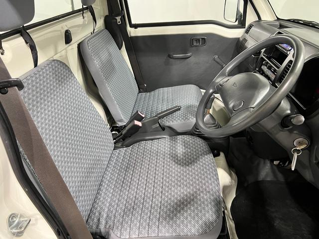ハイゼットトラックエアコンパワステ スペシャル 走行96067キロ/車検整備付一年保証・走行距離無制限 走行96067キロ 車検整備付 5速マニュアル CDチューナー エアコンパワステ 運転席ゴムマット(埼玉県)の中古車