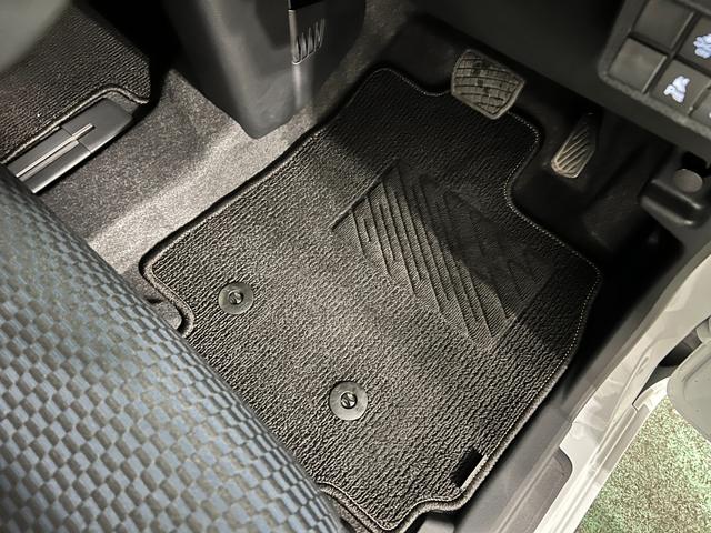 タントカスタムRS 走行9651キロ/LEDヘッドランプ/マット1年保証距離無制限 走行距離9651キロ 純正マット サイドエアバッグ LEDヘッドランプ アイドリングストップ シートヒーター 両側電動スライドドア オート格納式ドアミラー(埼玉県)の中古車