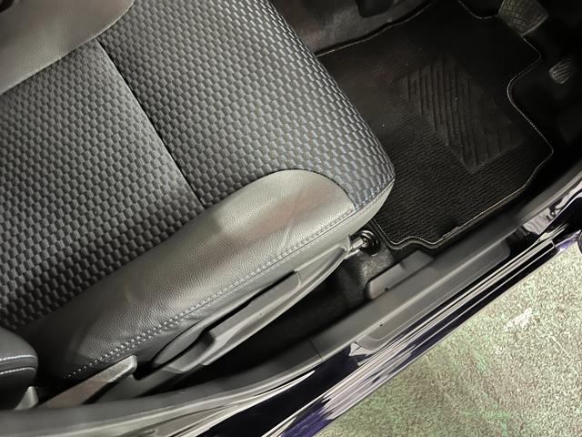 タントカスタムRS 走行6862キロ/LEDヘッドランプ/マット1年保証距離無制限 走行距離6862キロ 純正マット サイドエアバッグ LEDヘッドランプ アイドリングストップ シートヒーター 両側電動スライドドア オート格納式ドアミラー 電動パーキングブレーキ(埼玉県)の中古車