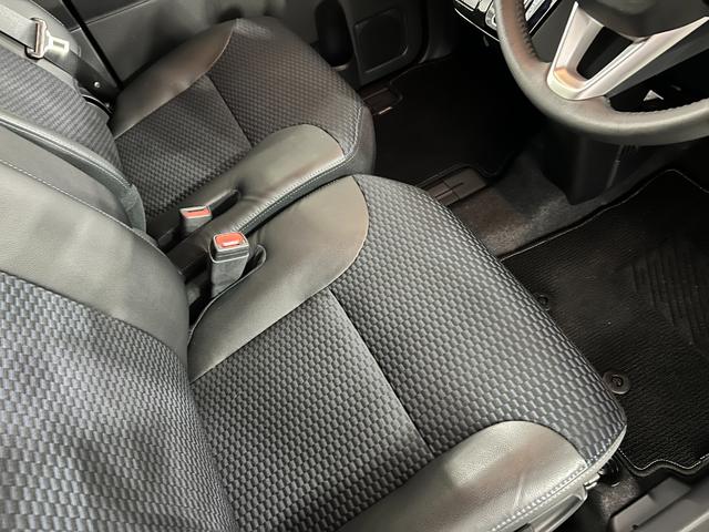 タントカスタムRS 走行6862キロ/LEDヘッドランプ/マット1年保証距離無制限 走行距離6862キロ 純正マット サイドエアバッグ LEDヘッドランプ アイドリングストップ シートヒーター 両側電動スライドドア オート格納式ドアミラー 電動パーキングブレーキ(埼玉県)の中古車