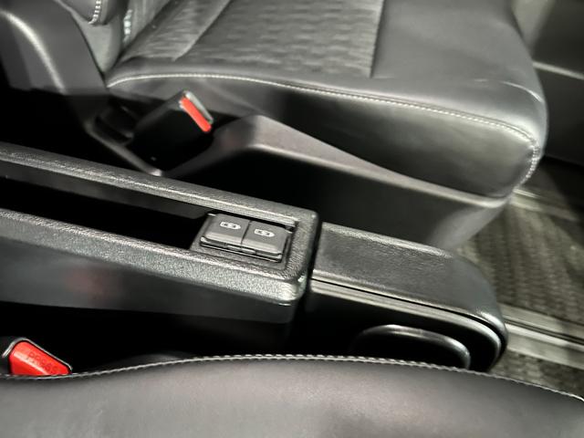 ノアS−Z 走行25955キロ/前後ドラレコ/ナビ/バックカメラ一年保証・走行距離無制限 フルセグナビ Bluetooth バックカメラ ドラレコ ETC オートライト LEDヘッドライト 両側電動スライドドア(埼玉県)の中古車