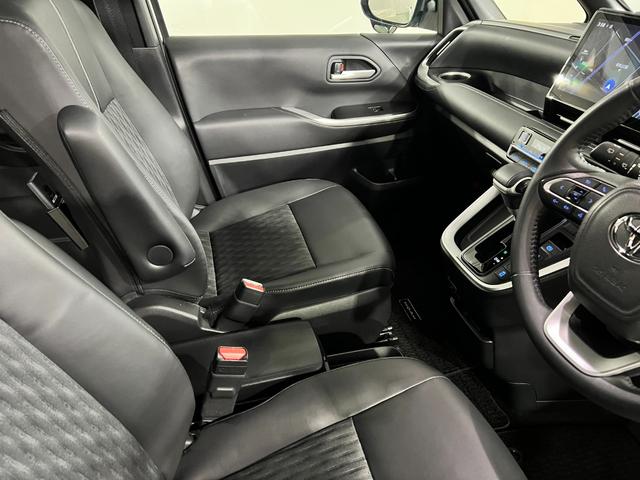 ノアS−Z 走行25955キロ/前後ドラレコ/ナビ/バックカメラ一年保証・走行距離無制限 フルセグナビ Bluetooth バックカメラ ドラレコ ETC オートライト LEDヘッドライト 両側電動スライドドア(埼玉県)の中古車