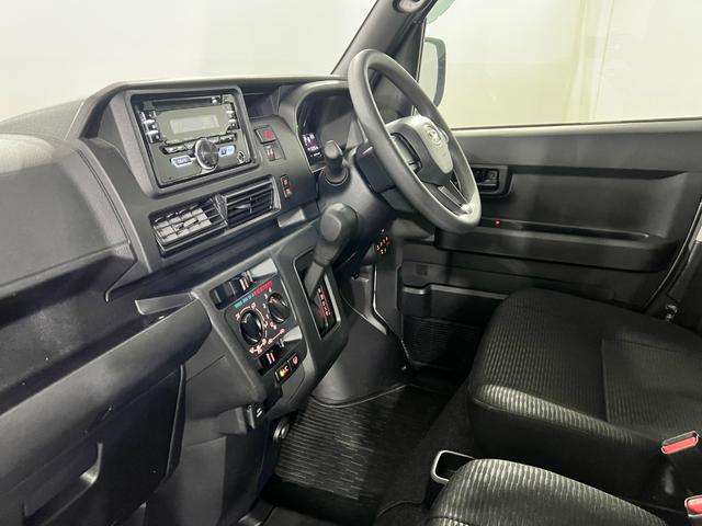 ハイゼットカーゴクルーズ 走行52981キロ/車検整備付/4WD/ETC一年保証・走行距離無制限 走行52981キロ 車検整備付 ETC クリアランスソナー オートライト アイドリングストップ(埼玉県)の中古車
