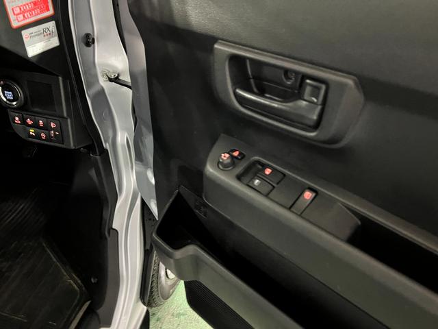 ハイゼットカーゴクルーズ 走行52981キロ/車検整備付/4WD/ETC一年保証・走行距離無制限 走行52981キロ 車検整備付 ETC クリアランスソナー オートライト アイドリングストップ(埼玉県)の中古車