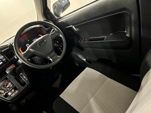 ミライースL SAIII 雹害/車検整備付/走行30867キロ/ナビ1年保証距離無制限 走行距離30867キロ 車検整備付 ワンセグナビ 純正カーペットマット キーレスエントリー スマートアシスト3(埼玉県)の中古車