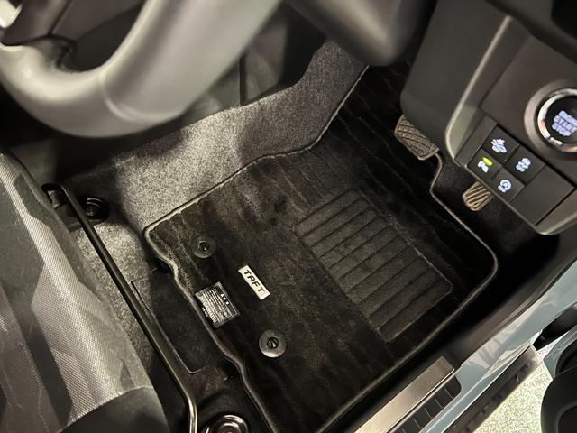 タフトGターボ 走行13734キロ/純正9インチナビ/ドラレコ1年保証距離無制限 走行距離13734キロ 純正フルセグナビ バックカメラ ドラレコ 純正マット サイドエアバッグ LEDヘッドランプ アイドリングストップ シートヒーター オート格納式ドアミラー(埼玉県)の中古車