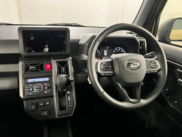 タフト 中古車 Ｇターボ　ダーククロムベンチャー　走行１９９１８キロ／マット１年保証距離無制限　走行距離１９９１８キロ　純正マット　サイドエアバッグ　ＬＥＤヘッドランプ　アイドリングストップ　シートヒーター　オート格納式ドアミラー　電動パーキングブレーキ