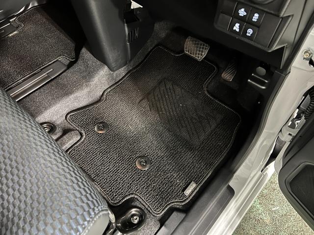 タントカスタムRS 走行24073キロ/シートヒーター/純正マット1年保証距離無制限 走行距離24073キロ 純正マット サイドエアバッグ LEDヘッドランプ アイドリングストップ シートヒーター 両側電動スライドドア オート格納式ドアミラー 電動パーキングブレーキ(埼玉県)の中古車