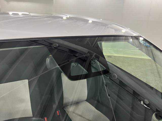 ミライースＸ　ＳＡIII　走行５８９７キロ／ＬＥＤヘッドランプ／マット１年保証距離無制限　走行距離５８９７キロ　純正マット　助手席エアバッグ　クリアランスソナー　オートライト　ＬＥＤヘッドランプ　アイドリングストップ　キーレスエントリー　スマートアシスト３（埼玉県）の中古車