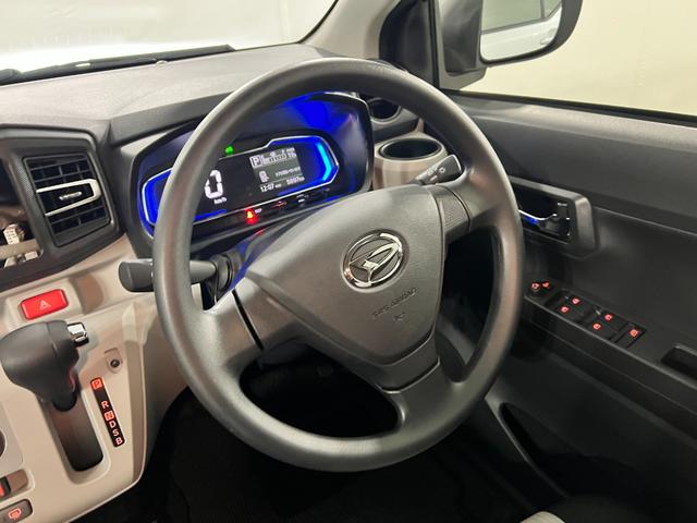 ミライースＸ　ＳＡIII　走行５８９７キロ／ＬＥＤヘッドランプ／マット１年保証距離無制限　走行距離５８９７キロ　純正マット　助手席エアバッグ　クリアランスソナー　オートライト　ＬＥＤヘッドランプ　アイドリングストップ　キーレスエントリー　スマートアシスト３（埼玉県）の中古車