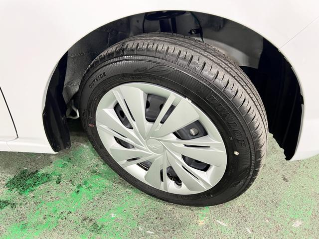 ミライースＸ　ＳＡIII　走行５８９７キロ／ＬＥＤヘッドランプ／マット１年保証距離無制限　走行距離５８９７キロ　純正マット　助手席エアバッグ　クリアランスソナー　オートライト　ＬＥＤヘッドランプ　アイドリングストップ　キーレスエントリー　スマートアシスト３（埼玉県）の中古車