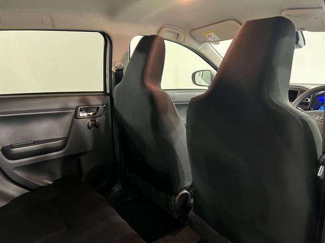 ミライースＸ　ＳＡIII　走行５８９７キロ／ＬＥＤヘッドランプ／マット１年保証距離無制限　走行距離５８９７キロ　純正マット　助手席エアバッグ　クリアランスソナー　オートライト　ＬＥＤヘッドランプ　アイドリングストップ　キーレスエントリー　スマートアシスト３（埼玉県）の中古車