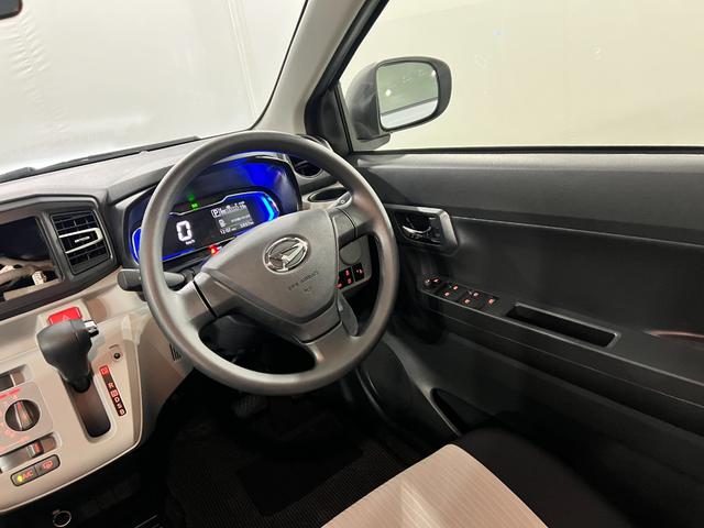 ミライースＸ　ＳＡIII　走行５８９７キロ／ＬＥＤヘッドランプ／マット１年保証距離無制限　走行距離５８９７キロ　純正マット　助手席エアバッグ　クリアランスソナー　オートライト　ＬＥＤヘッドランプ　アイドリングストップ　キーレスエントリー　スマートアシスト３（埼玉県）の中古車