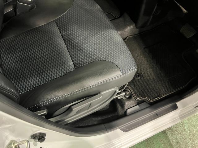 タントカスタムRS 走行14712キロ/シートヒーター/純正マット1年保証距離無制限 走行距離14712キロ 純正マット サイドエアバッグ LEDヘッドランプ アイドリングストップ シートヒーター 両側電動スライドドア オート格納式ドアミラー 電動パーキングブレーキ(埼玉県)の中古車