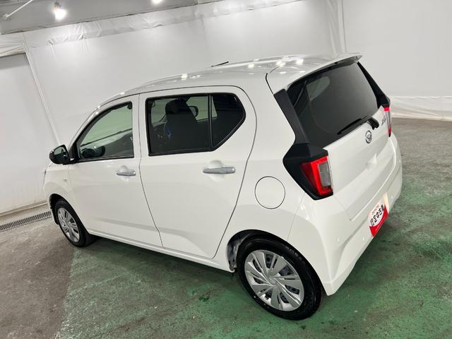 ミライースX SAIII 走行274キロ/純正フルセグナビ/純正マット1年保証距離無制限 走行距離274キロ 純正フルセグナビ ブルートゥース 純正マット クリアランスソナー オートライト LEDヘッドランプ アイドリングストップ 電動格納式ドアミラー(埼玉県)の中古車