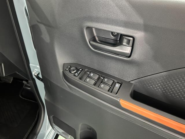 タントファンクロスリミテッド 走行16キロ/展示車試乗車1年保証・走行距離無制限 サイドエアバック クリアランスソナー オートマチックハイビーム オートライト LEDヘッドライト ベンチシート シートヒーター 両側電動スライドドア(埼玉県)の中古車