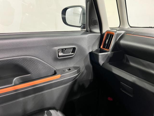 タントファンクロスリミテッド 走行16キロ/展示車試乗車1年保証・走行距離無制限 サイドエアバック クリアランスソナー オートマチックハイビーム オートライト LEDヘッドライト ベンチシート シートヒーター 両側電動スライドドア(埼玉県)の中古車