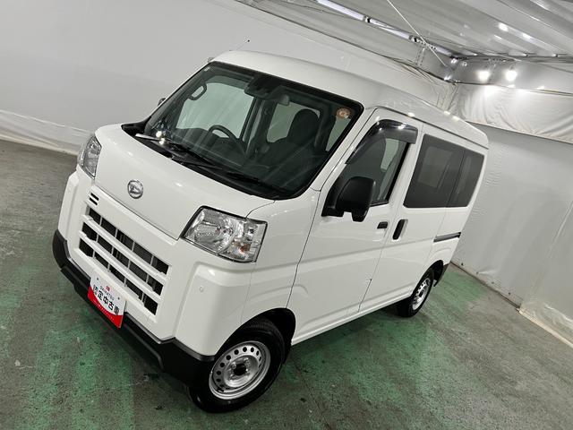 ハイゼットカーゴDX MT車/走行5094キロ/FMAMラジオ/マット1年保証距離無制限 走行距離5094キロ マット 助手席エアバッグ クリアランスソナー オートライト アイドリングストップ 両側スライドドア(埼玉県)の中古車