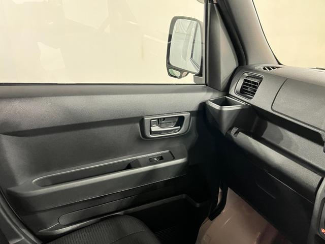 ハイゼットカーゴDX MT車/走行5094キロ/FMAMラジオ/マット1年保証距離無制限 走行距離5094キロ マット 助手席エアバッグ クリアランスソナー オートライト アイドリングストップ 両側スライドドア(埼玉県)の中古車