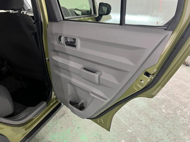 タフトGターボ ダーククロムベンチャー 走行22639キロ/マット1年保証距離無制限 走行距離22639キロ 純正マット サイドエアバッグ LEDヘッドランプ アイドリングストップ シートヒーター オート格納式ドアミラー 電動パーキングブレーキ(埼玉県)の中古車