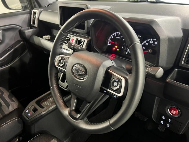 タフトGターボ ダーククロムベンチャー 走行22639キロ/マット1年保証距離無制限 走行距離22639キロ 純正マット サイドエアバッグ LEDヘッドランプ アイドリングストップ シートヒーター オート格納式ドアミラー 電動パーキングブレーキ(埼玉県)の中古車