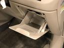 １年保証距離無制限　走行距離８０４６７キロ　車検整備付　ＴＶレスナビ　純正カーペットマット　助手席エアバッグ　ドリンクホルダー　オートエアコン（埼玉県）の中古車