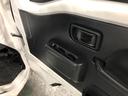 １年保証距離無制限　走行距離５２３７９キロ　４ＷＤ　ＭＴ　ＣＤチューナー　純正フロアマット　荷台作業灯　マニュアルエアコン　キーレスエントリー（埼玉県）の中古車