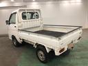 １年保証距離無制限　走行距離７６２８９キロ　４ＷＤ　ＦＭＡＭラジオ　純正フロアマット　マニュアルエアコン（埼玉県）の中古車