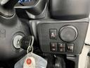 ワンオーナー　禁煙車　フロアマット　キーレス　運転席・助手席エアバッグ　クリアランスソナー　オートライト　アイドリングストップ　マニュアルエアコン　衝突回避支援システム　誤発進抑制制御機能（埼玉県）の中古車