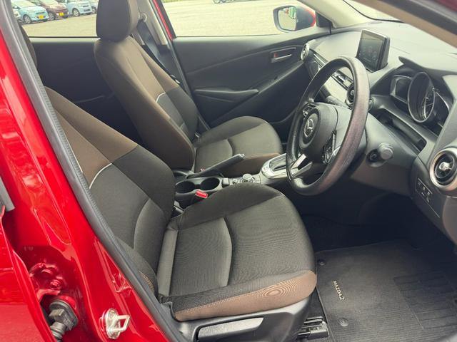 MAZDA215Sプロアクティブ スマートエディション 走行5599キロ保証1年間・距離無制限付き フルセグナビ Bluetooth 全周囲カメラ オートエアコン キーフリー 純正フロアマット アルミホイール 純正リアスモークガラス(埼玉県)の中古車