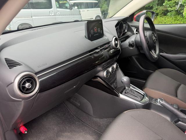 MAZDA215Sプロアクティブ スマートエディション 走行5599キロ保証1年間・距離無制限付き フルセグナビ Bluetooth 全周囲カメラ オートエアコン キーフリー 純正フロアマット アルミホイール 純正リアスモークガラス(埼玉県)の中古車