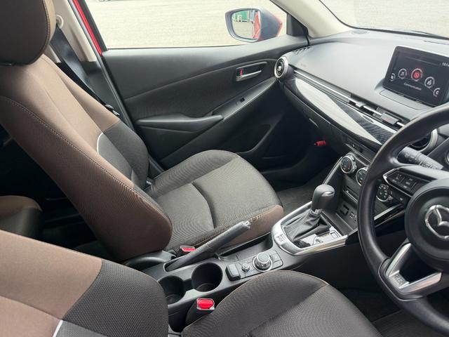 MAZDA215Sプロアクティブ スマートエディション 走行5599キロ保証1年間・距離無制限付き フルセグナビ Bluetooth 全周囲カメラ オートエアコン キーフリー 純正フロアマット アルミホイール 純正リアスモークガラス(埼玉県)の中古車