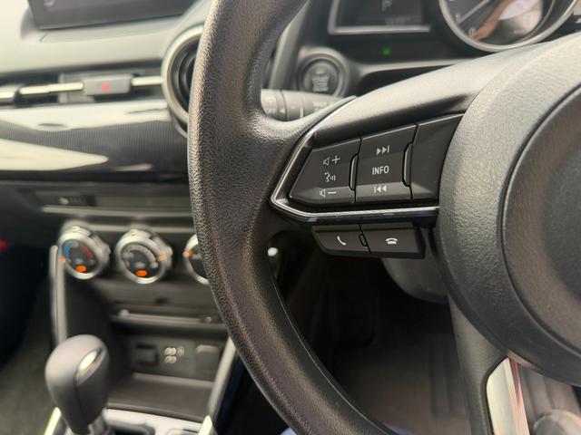 MAZDA215Sプロアクティブ スマートエディション 走行5599キロ保証1年間・距離無制限付き フルセグナビ Bluetooth 全周囲カメラ オートエアコン キーフリー 純正フロアマット アルミホイール 純正リアスモークガラス(埼玉県)の中古車