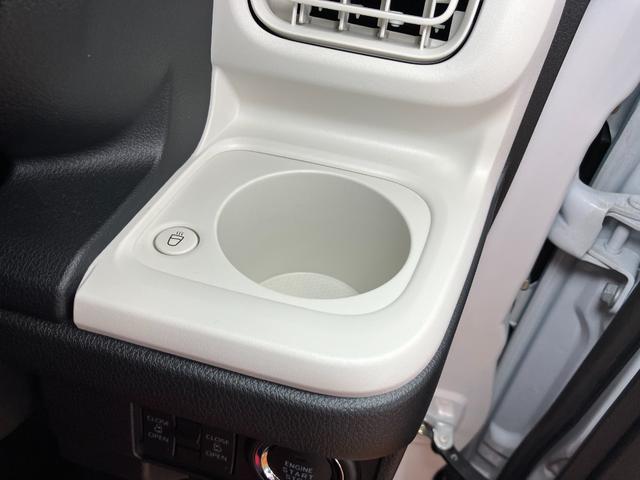 ムーヴキャンバスストライプスＧサポカーＳワイド適合　Ｂカメラ　ＵＳＢ接続端子　電動パーキングブレーキ　シートヒーター　両側オートスライドドア　ＥＴＣ　ドラレコ　全車速追従機能付ＡＣＣ　ワイヤレス充電器　ホッとカップホルダー（神奈川県）の中古車