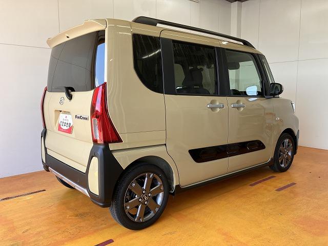 タントファンクロスターボ　ｅｃｏ　ＩＤＬＥ非装着車サポカーＳワイド適合　ミラクルオープンドア　両側オートスライドドア　電動パーキングブレーキ　ステアリングスイッチ　シートヒーター　コーナーセンサー　Ｐスタート　キーフリー（神奈川県）の中古車